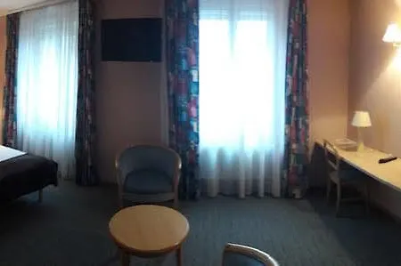 Restaurant La Sirène Hotel Étain