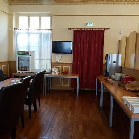 Hotel Restaurant La Sirène Étain