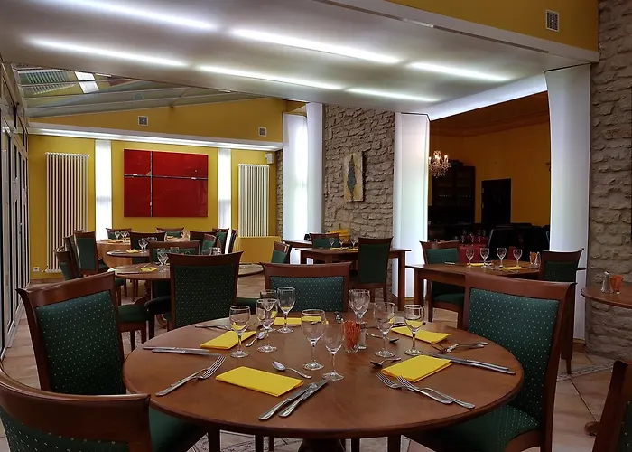 Hotel Restaurant La Sirene Étain